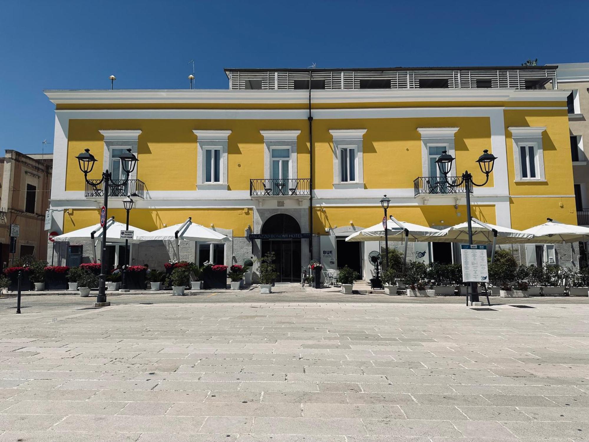 Palazzo Bonomi Hotel Bisceglie Eksteriør billede